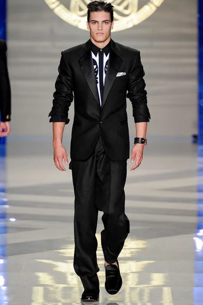 Look 45